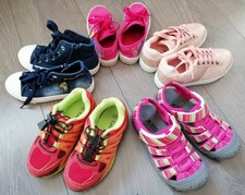 NEUWERTIGE 5 Paar  Mädchen Schuhpaket Gr 29 30 31 Sneakers Sportschuhe Sandalen 