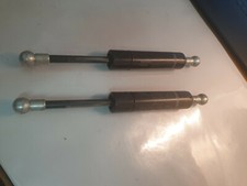 Volvo 850 V70 Set von 2 Volvo Stabilus hinter Heckklappe L+R