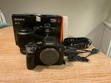Sony Alpha 7 III + Kit Objektiv 28-70mm - NEUWERTIG, nur 708 Klicks + 64GB-Karte