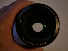 Objektiv Nikon E analog Zoom 35-70mm,F3,5gebr. Zust. A- an FrontFarbe abgerieben