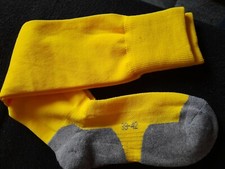 Fußball Stutzen Herren Gr. 39/42 gelb mit grau  neu 