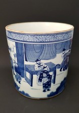 Alter chinesischer Topf / Übertopf aus Porzellan mit weiß-blauer Malerei