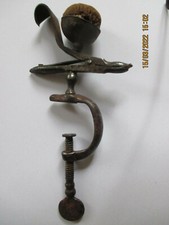 BIEDERMEIER Antikes Nadelkissen mit Tischklemme, etwa 1850, Nähhilfe Stickhilfe