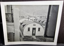 1951 Hongkong - Kai Tak - Nissenhütten aus einem Billettbalkon - Foto 9 x 7cm
