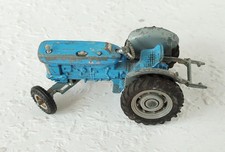 Altes Modellauto , Trecker , Ford 5000 , Maßstabg 1:32