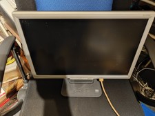 Acer AL1916WAs 48 cm (19 Zoll) 16:10 LCD Monitor - Silber