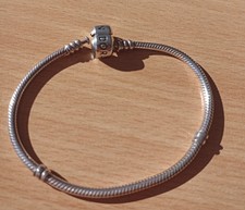 Pandora Armband Moments Schlangen Gliederarmband für Charms neu 19cm
