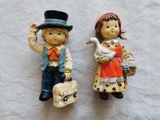 Keramik Steingut Junge Tasche Mädchen Gans Gänseliesel Aufsteller 8cm Figur