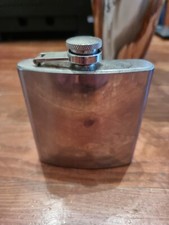 Atemberaubende maßgeschneiderte hochwertige Vintage englische Edelstahl-Hüftflasche Top