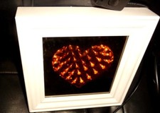 Love Herz Schminkspiegel Wand & Stand Spiegel mit Beleutung 3D Herz 14cm  Weiß 