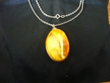 grosser vintage anhänger mit bernstein. 835 silberkette 55cm.lang