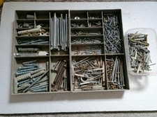 Konvolut Schrauben und vieles mehr und siehe Fotos 