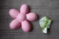 Ikea Wandlampe Blume - Smila Blomma mit grünem Kabel
