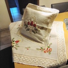 Weihnachtsdeko Tischdecke und Kissen