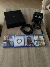 PlayStation 4 pro 1 TB SSD + 2 Controller + 4 Spiele