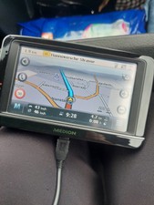 Design GPS Navigationsystem Medion Go Pal  E 4430 s.Fotos 