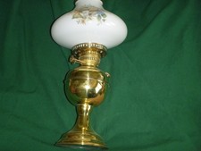 Vintage Messing Öllampe weißer Glasschirm, Glaskamin Doppel Duplex Brenner Dochte