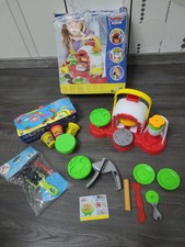 Play-Doh Knete Kinderknete Pizzaofen mit  Ein Paket neuer Knete.