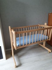 Babywiege aus Holz
