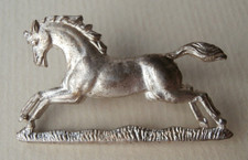 Original britische Armee Militär. 3. Die königseigenen Husaren Kragenabzeichen silber?