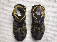 kangaroos Kinder Outdoor Sandalen im Originalkarton 