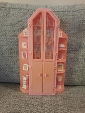 Vintage Barbie Schrank süße Rosen Komplettset und Zubehör