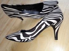 Wunderschöne Pumps Heels von H&M, Gr. 40, Schwarz-Weiß, Zebramuster