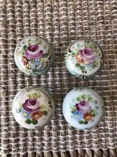 4 antike, italienische Möbelknaufe Knaufe Landhaus Porzellan Blumen 4,5 cm