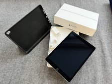 Apple iPad Pro * mit Hülle * 128GB * Wi-Fi + 4G (Ohne Simlock) * Space Grau