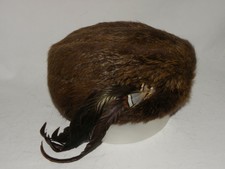 Pelzmütze mit Feder Pelz Mütze Fellmütze Kappe - Pelzart unbekannt
