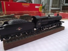 Hornby R143 BR 2-8-0 Baureihe 2800 Lok mit Feuerkasten Glühbox OO Spurweite