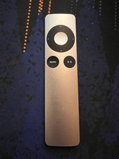 Apple Remote Fernbedienung sehr guter Zustand Apple TV (2. und 3. Generation)
