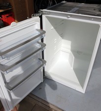 Bosch Einbaukühlschrank KIR 18A 51 Antibacteria, 153 Liter, kein Gefrierfach