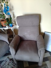 sehr schöner und bequemer Fernsehsessel, grau, gepflegt, verstellbar an Abholer