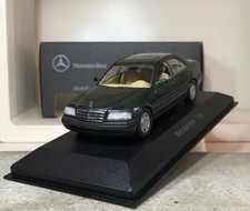 Mercedes-Benz W202 C220 Elegance Malachitgrün-Met Modellauto Minichamps  1:43