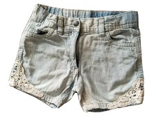 Mädchen Shorts Gr. 98/104 Hellblau mit Spitze 