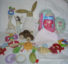 Baby-Spielzeug Beißring Greifling Rassel Wagenkette Holzauto Dreiecktuch Giraffe