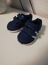 Nike Turnschuhe Schuhe Gr. 18 vin Adidas Top Zustand Neuwertig NP 35,00 Euro