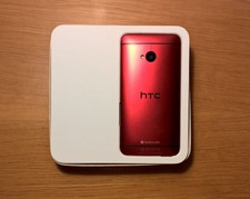 HTC One 801 n (M 7) metallic rot, 32 Gb, 4G, Full HD. BoomSound - top