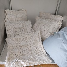Gestrickte Kissenbezug mit Kissen 5 Stück. Hand gehäkelt weiß 35x35 cm.