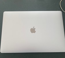 Apple MacBook Pro 15 2018 A1990 Space Grau i9 2,9GHz 32GB RAM 2TB SSD