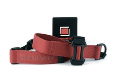 Artisan & Artist ACAM116 rot Kameragurt
