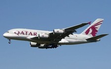  Modell Airbus A380 1:200  Qatar