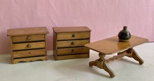 Biedermeier: 2 Kommoden, 1 Couchtisch, Obstholz lackiert, für Puppenstube/P-Haus