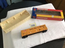 Life LIKE HO Scale Green Bay & Western Thrall Door Car #8990. OVP. siehe des 980