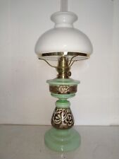 alte  Petroleum Tisch Lampe, Abrissglas, Milchglas bemalt, mit Schirm, um 1910