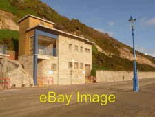 Foto 6x4 Bournemouth: Toiletten unten East Cliff Lift dieser formschöner WC c2009