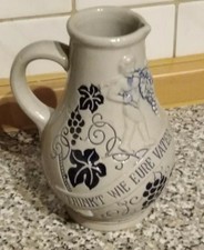 Wein-Bembel Weinkrug 0,5L mit Trinkspruch Steingut graublau