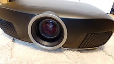 EPSON EH-TW9300 UHD  4K  Projektor Heinkino  Beamer  Teildefekt