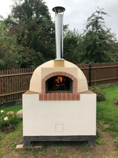 Holzbackofen, Pizzaofen, Brotbackofen, Gartenkamin